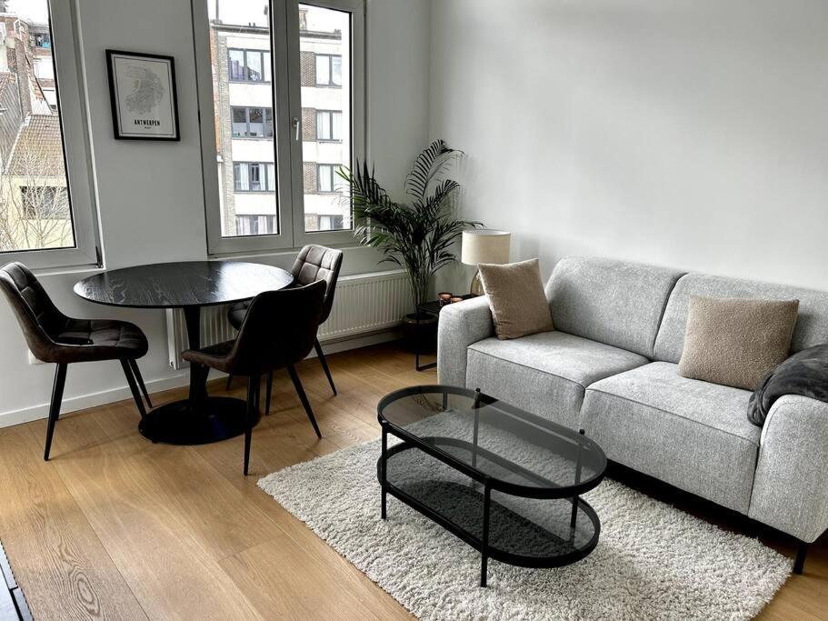 Apartment Near Central Station アントウェルペン エクステリア 写真