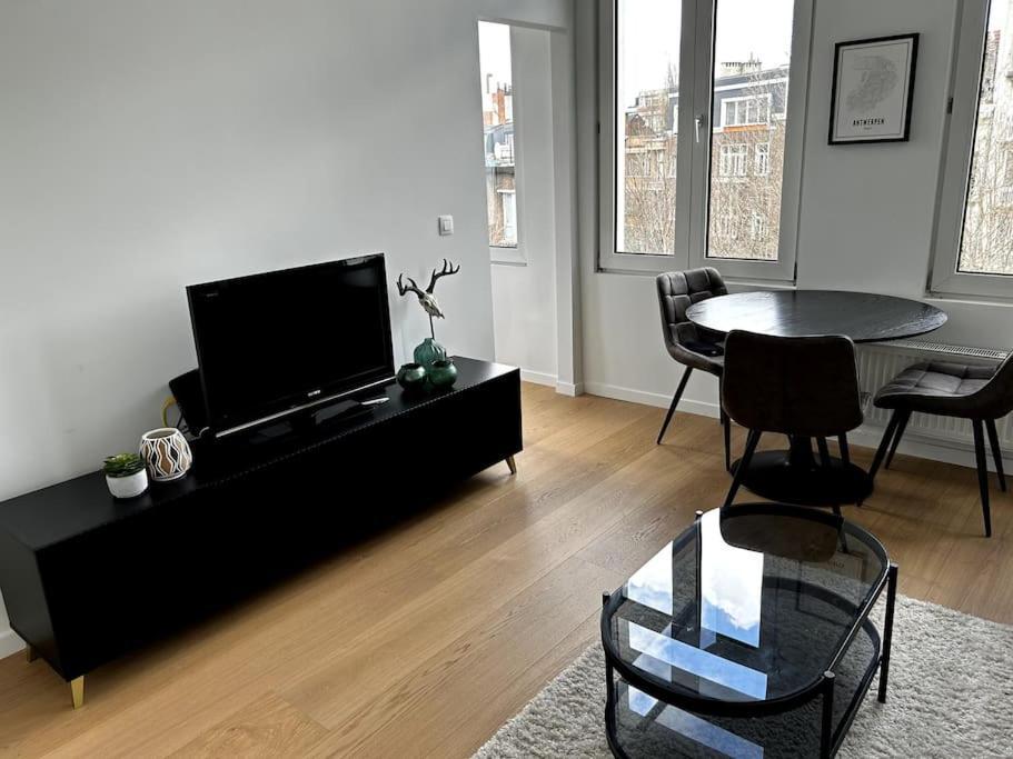 Apartment Near Central Station アントウェルペン エクステリア 写真